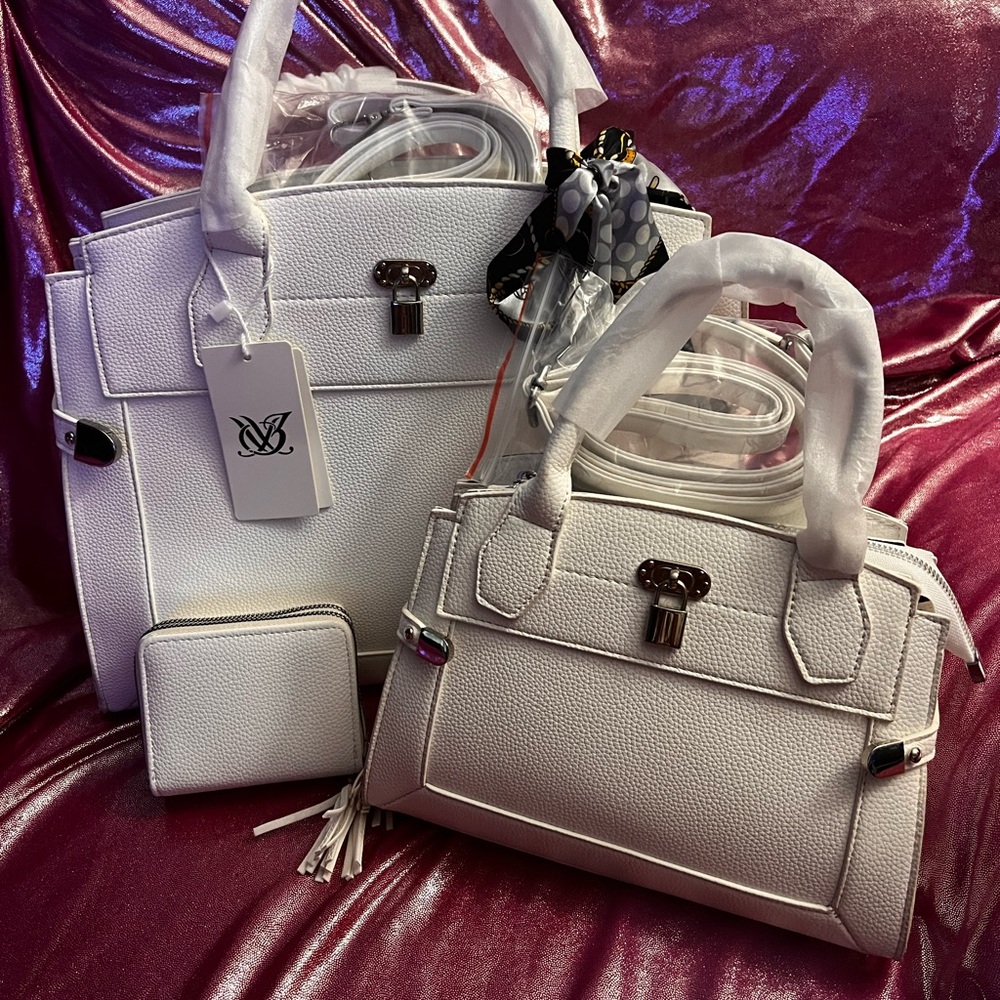Elegant White Handbag Set